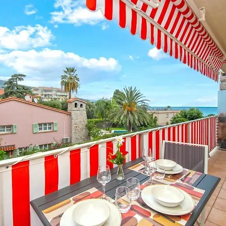 Διαμέρισμα Joli Bien Equipe Avec Piscine Et Parking *