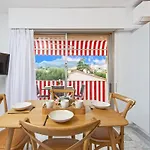 Joli Bien Equipe Avec Piscine Et Parking Lägenhet Roquebrune-Cap-Martin