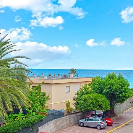 Lägenhet Joli Bien Equipe Avec Piscine Et Parking