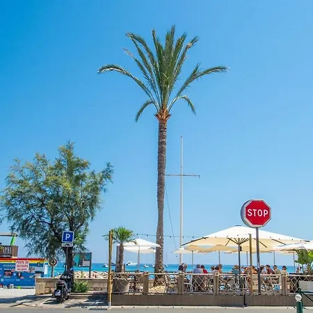 Daire Joli Bien Equipe Avec Piscine Et Parking *