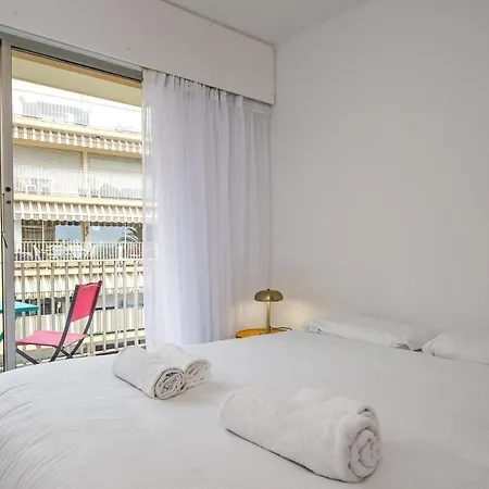 Apartment Joli Bien Equipe Avec Piscine Et Parking